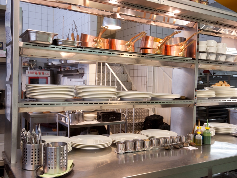 Ausgabeaufsatz deri-etagig mit Licht- und Wärmestrahler