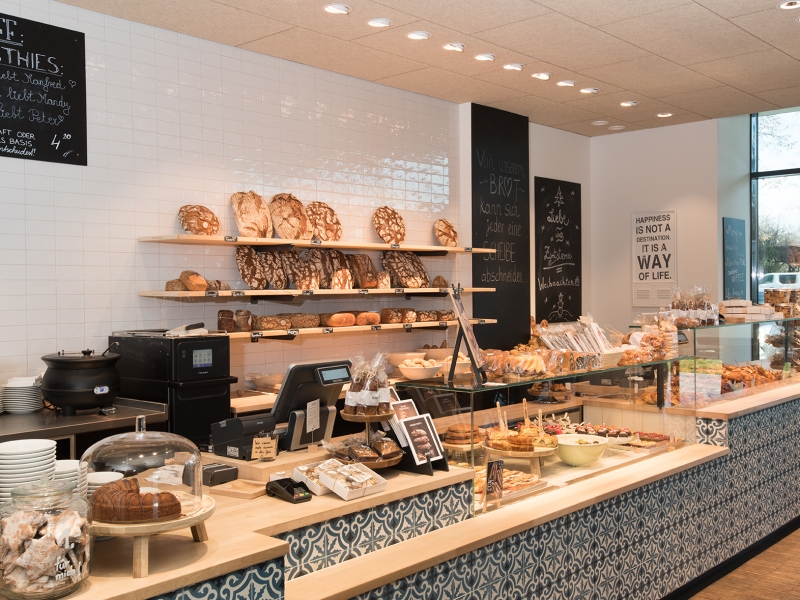 Ausgabe- und Bedienzeile in Bäckerei